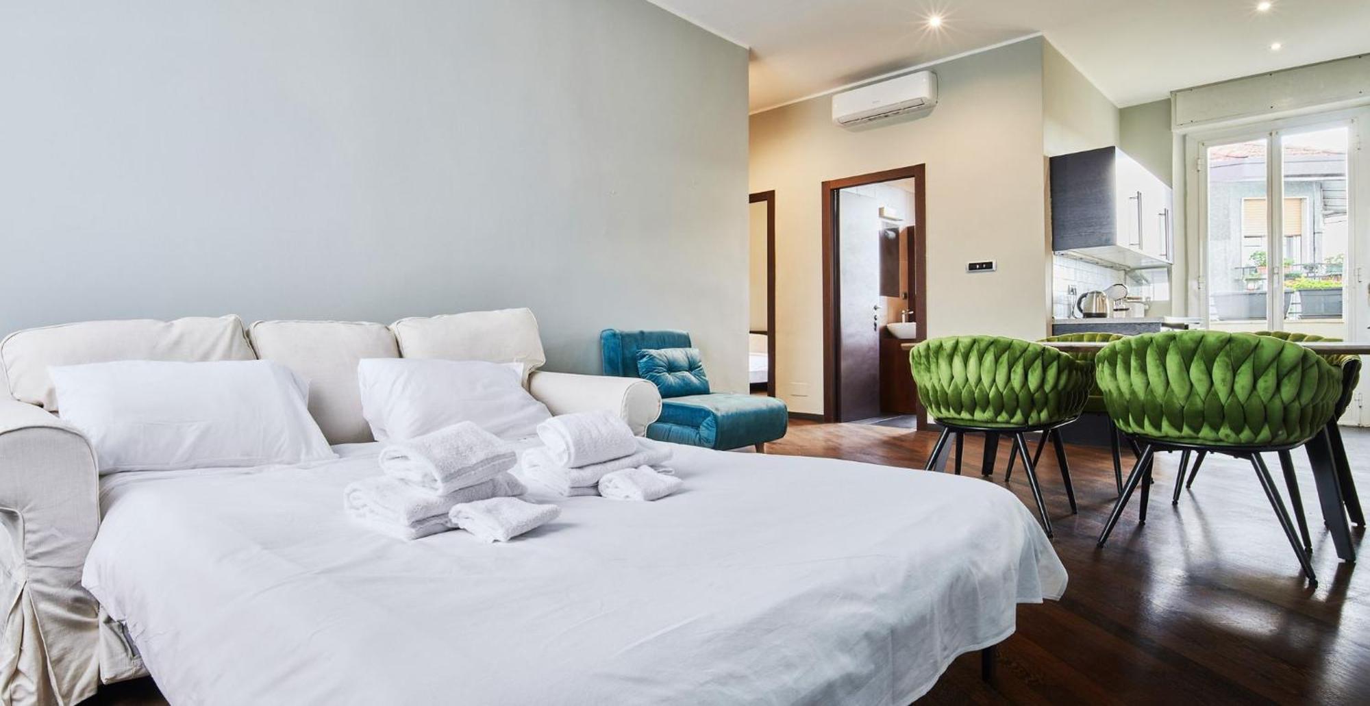 Sant'Ambrogio Charme Apartment Милано Екстериор снимка