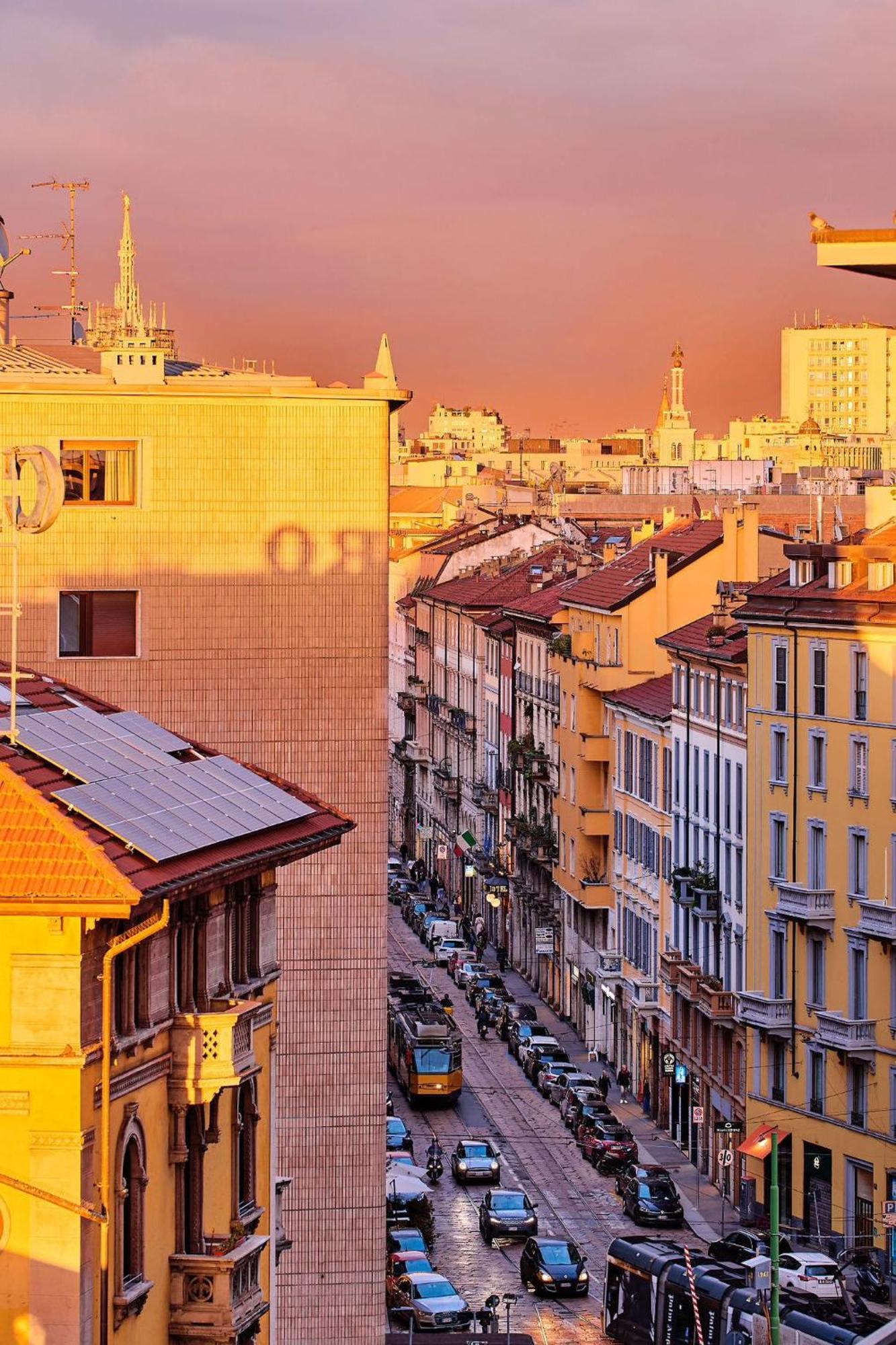 Sant'Ambrogio Charme Apartment Милано Екстериор снимка